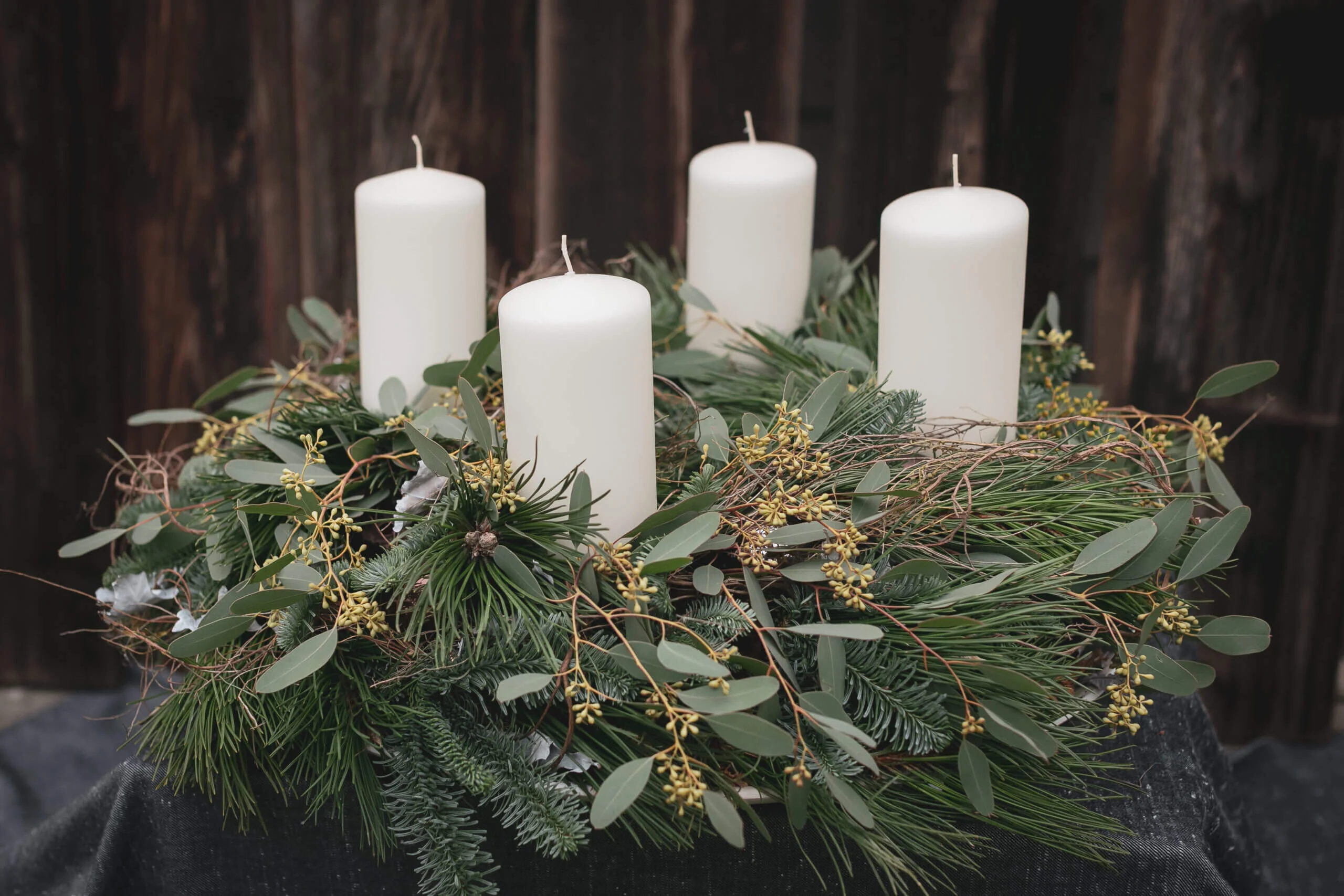 Adventsfloristik natürliche Adventskränze Floristik Ostschweiz Workshops Aadorf Ettenhausen Thurgau Elgg Winterthur SILBERKNOSPE