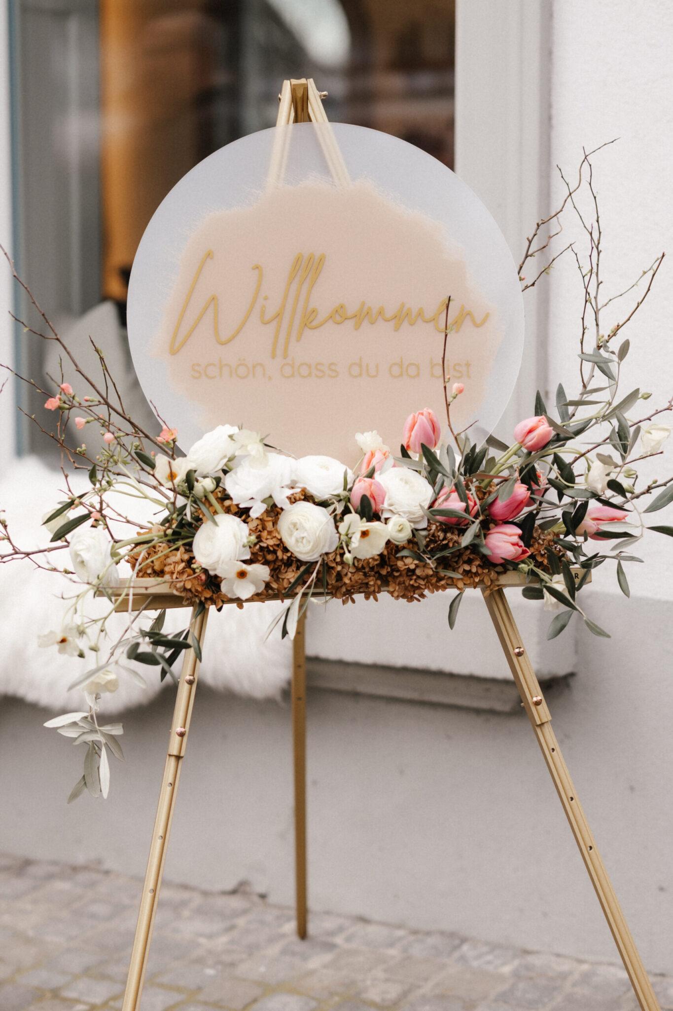 Hochzeitsfloristik Ostschweiz SILBERKNOSPE Floral Designs Foto Marianne Wulff scaled