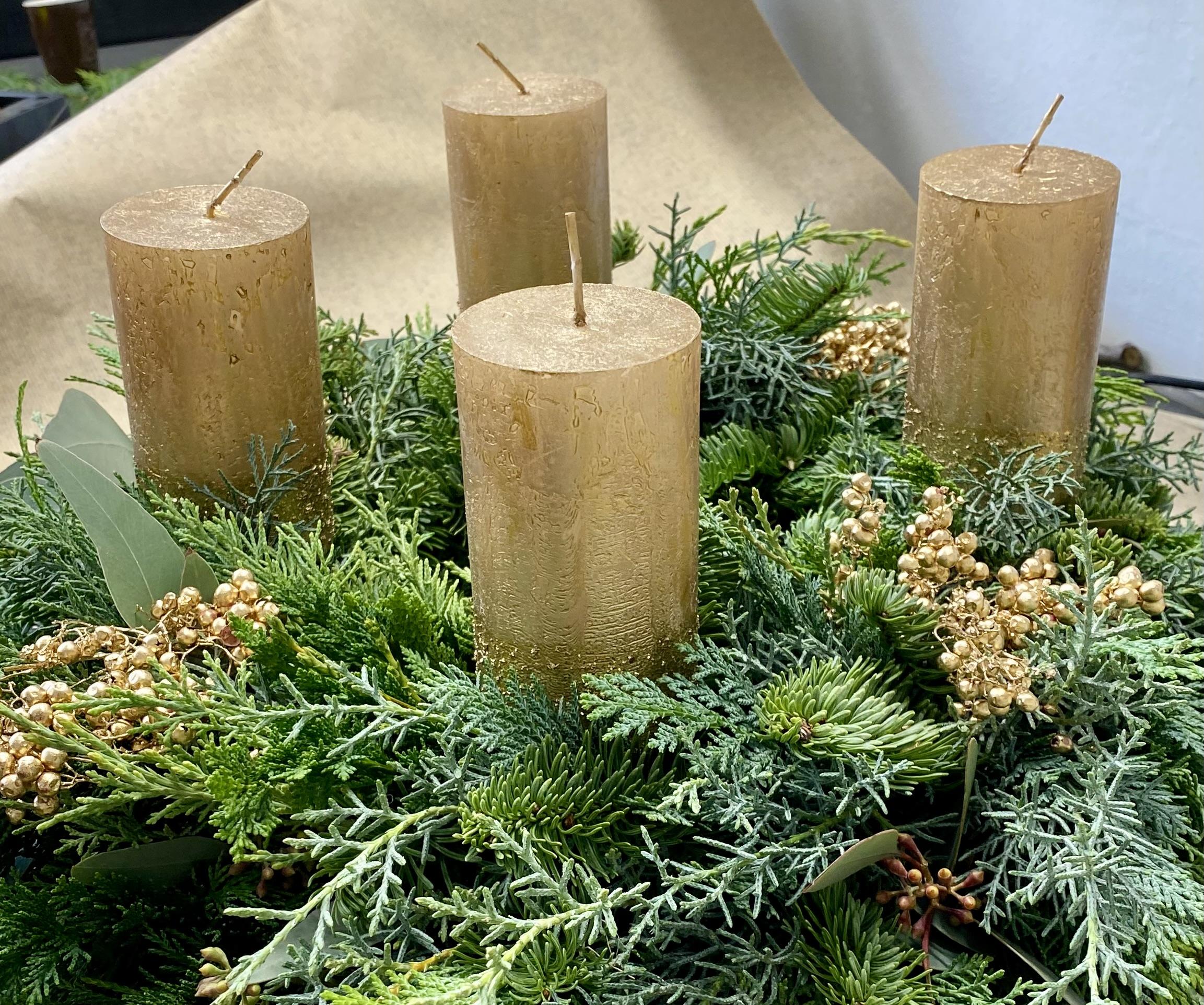 Kurs Adventskranz Workshop Kurse Advent Adventsfloristik SILBERKNOSPE Floristik Aadorf Ettenhausen Thurgau Ostschweiz Zürich
