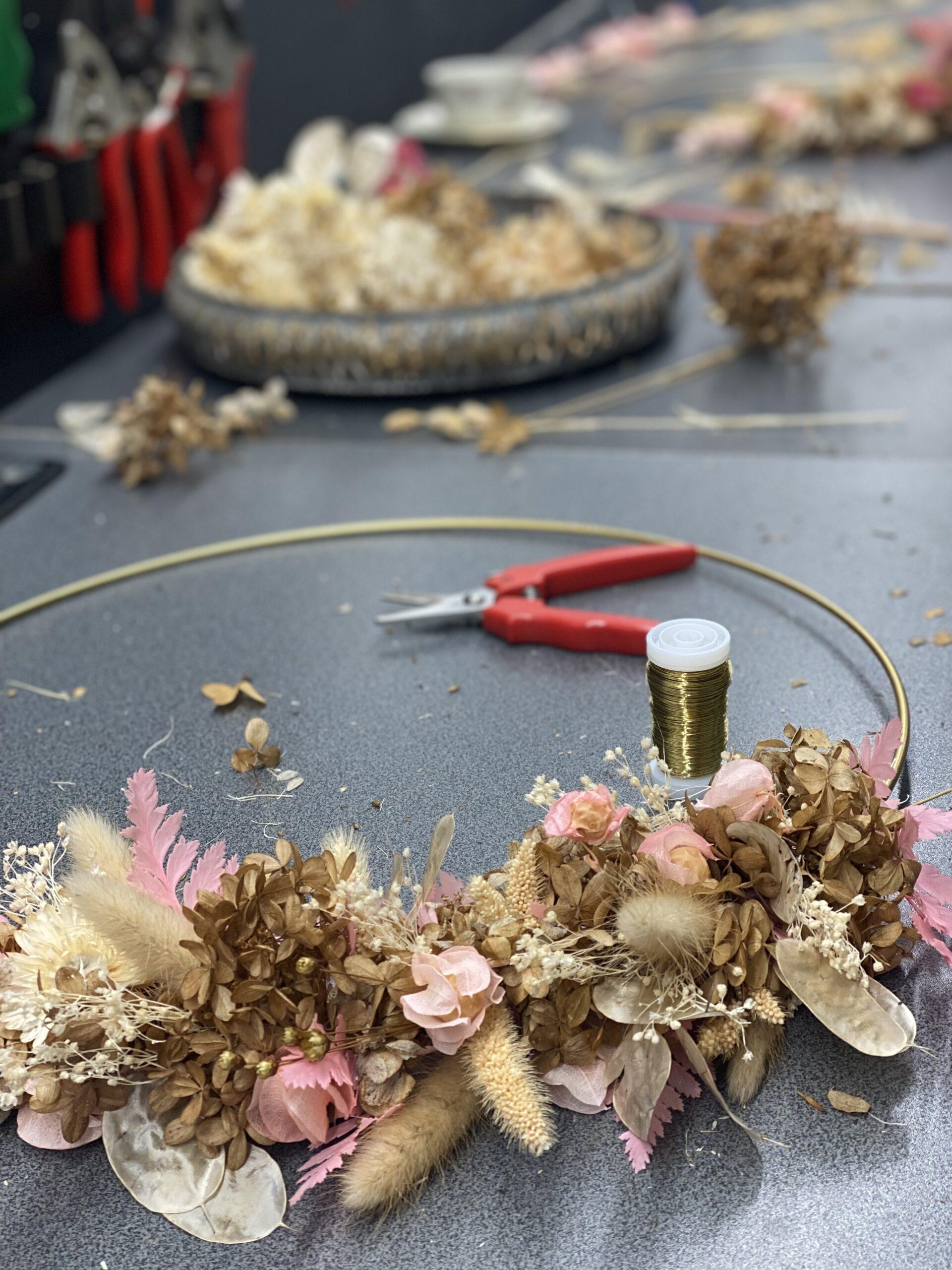 Kurs Flowerloop Workshop Kurse Bridalshower SILBERKNOSPE Floristik Aadorf Ettenhausen Thurgau Frauenfeld Ostschweiz Elgg Winterthur Wil