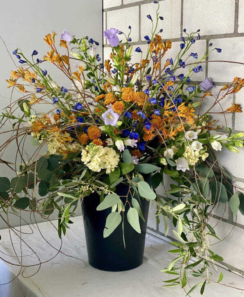 Blumenbouquet Trauerfloristik Blumen Trauerfeier Aadorf Thurgau Ettenhausen Ostschweiz Elgg Winterthur SILBERKNOSPE Floristik