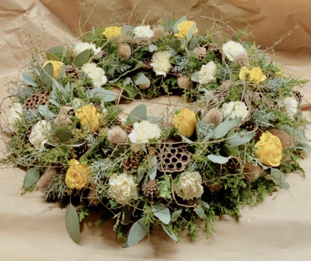 Blumenkranz Trauerkranz Trauerfloristik Blumen Trauerfeier Aadorf Thurgau Ettenhausen Ostschweiz Elgg Winterthur SILBERKNOSPE Floristik