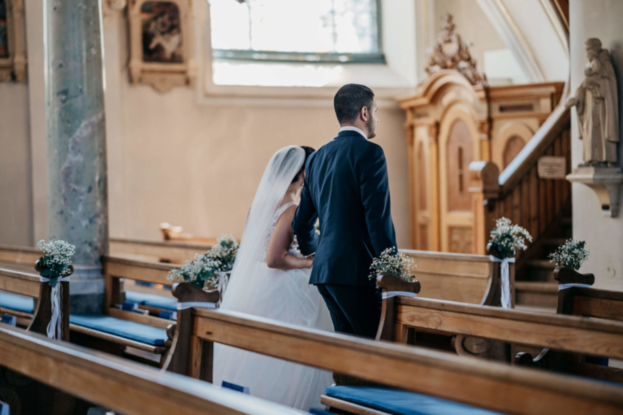 Hochzeitsfloristik Ostschweiz Kirchenbank-Sträusschen SILBERKNOSPE