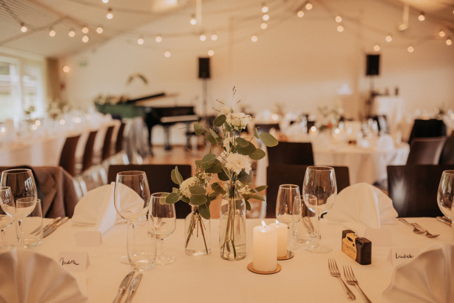 Hochzeitsfloristik Tischdeko SILBERKNOSPE Zürich Thurgau St.Gallen